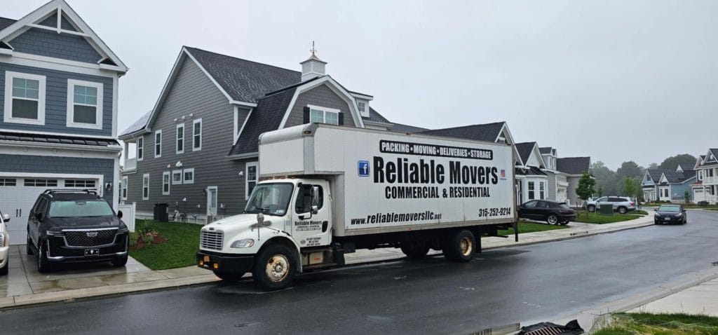 Reliable Movers in Syracuse NY moving a new home for our customers